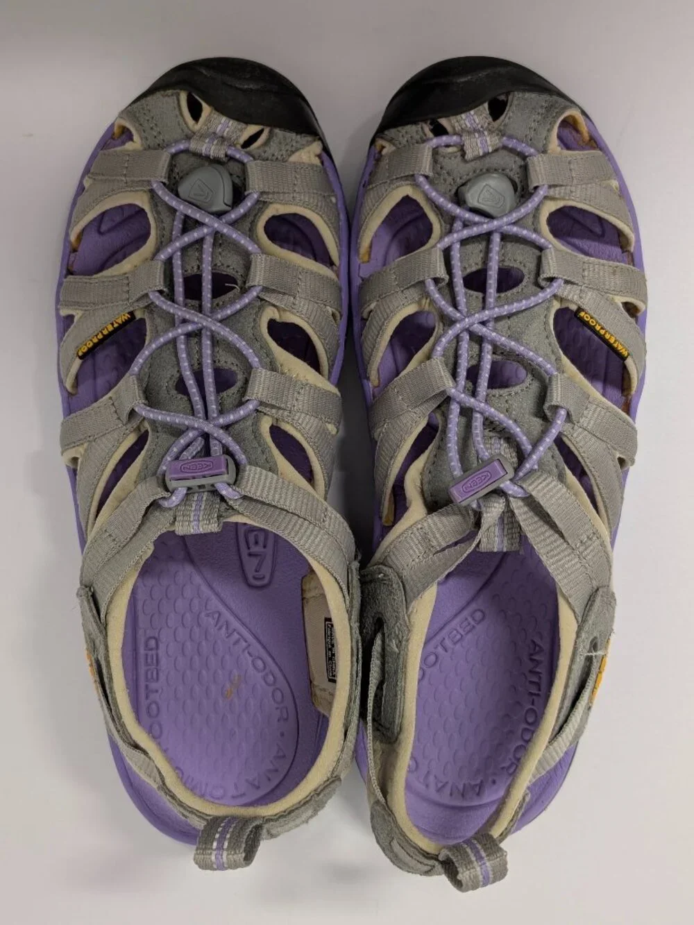 KEEN Whisper Sandal in Light Grey & Orchid